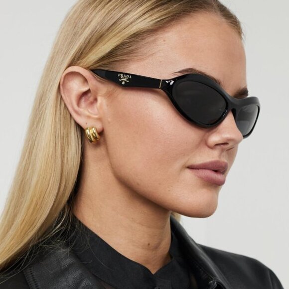 NEW PRADA SUNGLASSES PRA20S 16K5S0 WOMEN BLACK SPR A20 OVAL PR A20S 16K5S0 - Picture 1 of 11